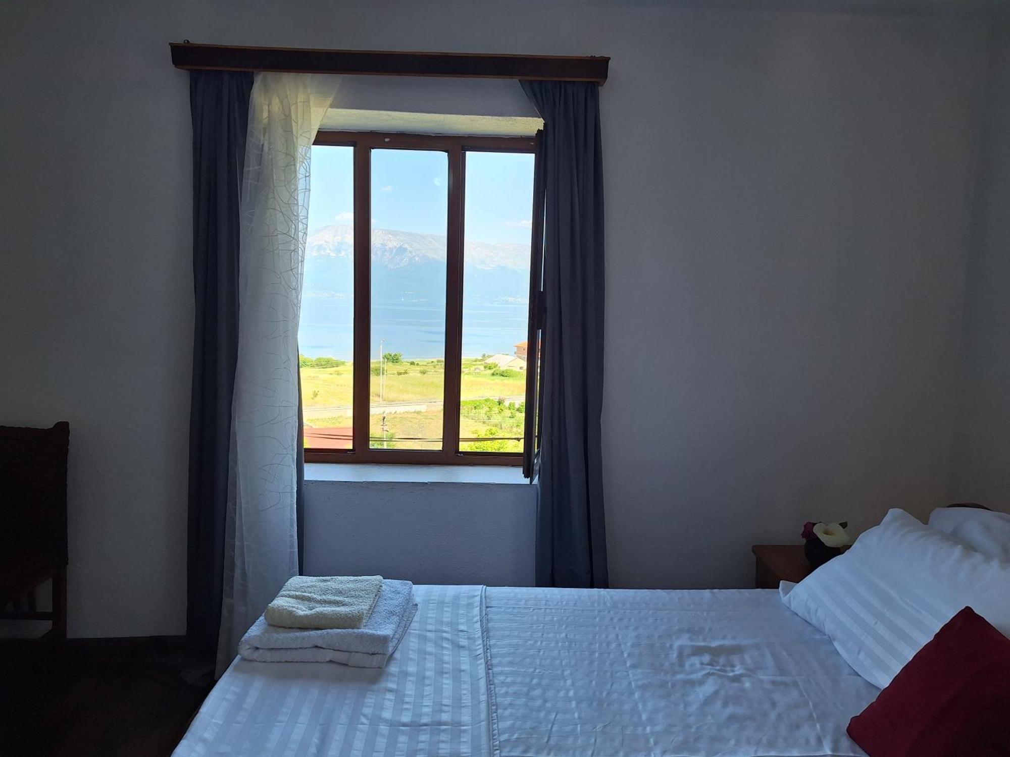 Villa Taku Wonderful View Of Ohrid *